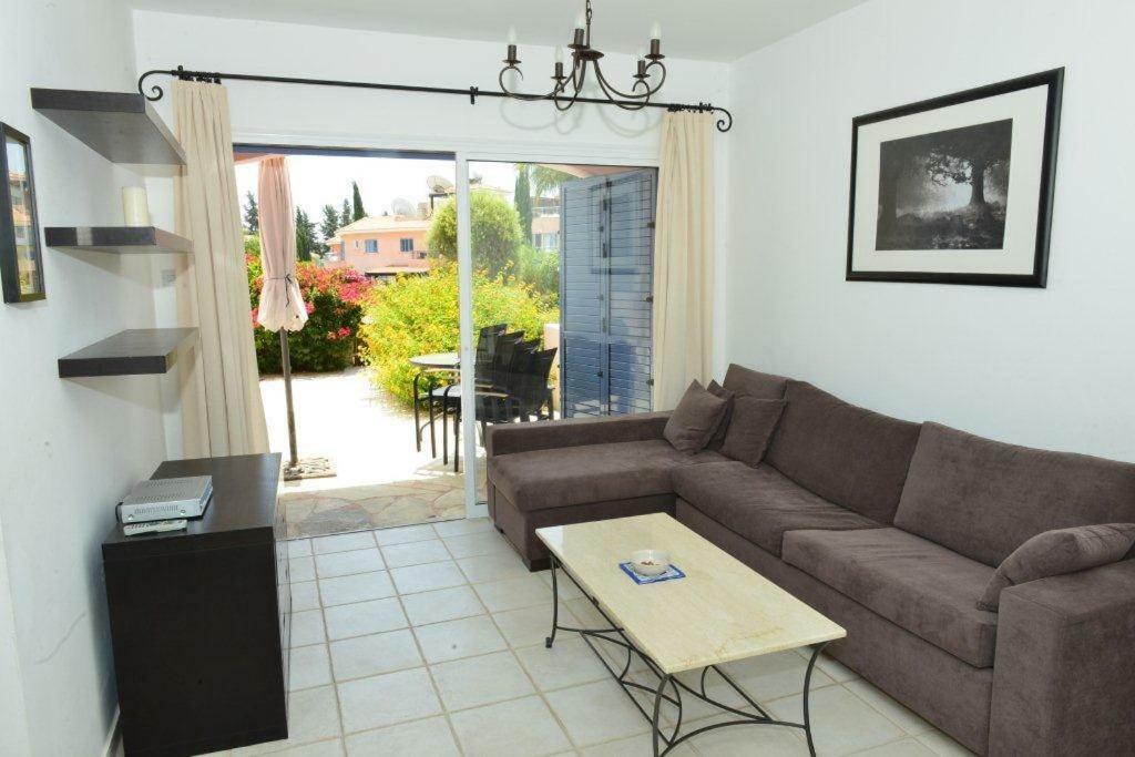 Limnaria Villas Sunny Garden Apartment Paphos Esterno foto